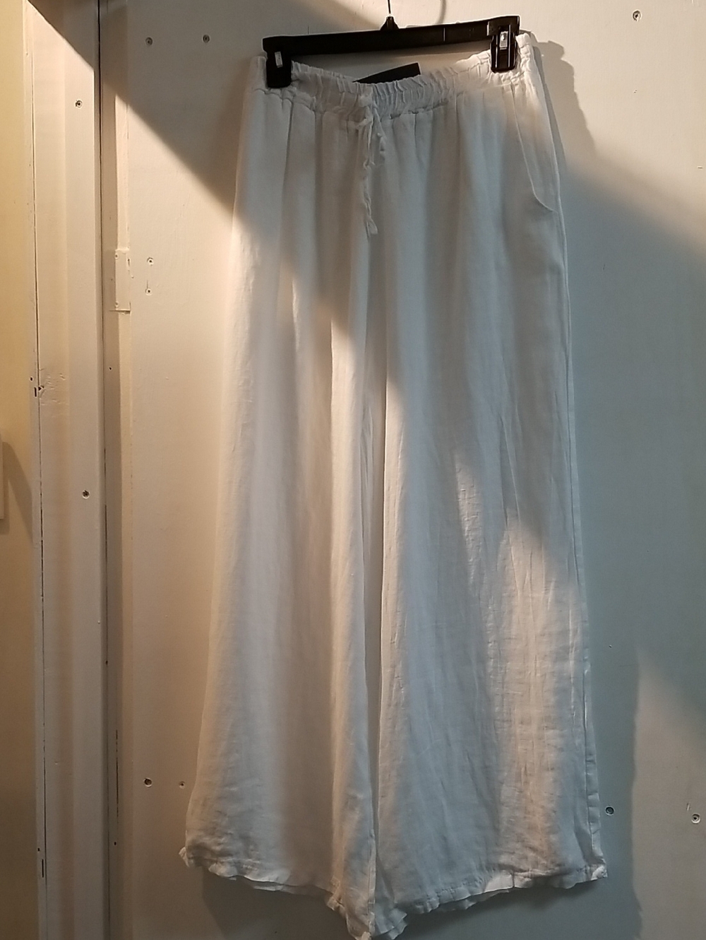 Women's White Wide-Leg Drawstring Joggers
